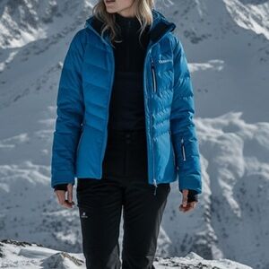 Obermeyer Women's Vibrant Blue Ski Minimalist Sleek Fit Gorpcore Jacket Sz 16